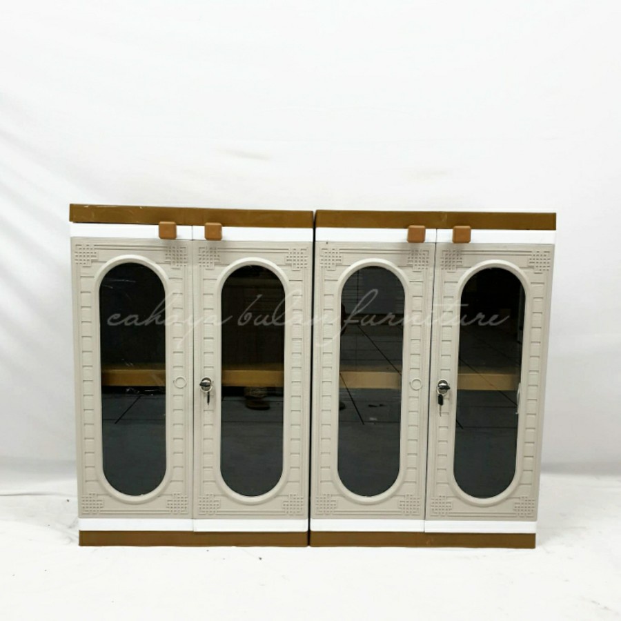 RAK MEJA TV PLASTIK CLUB LARISSA FULL KUNCI + KACA