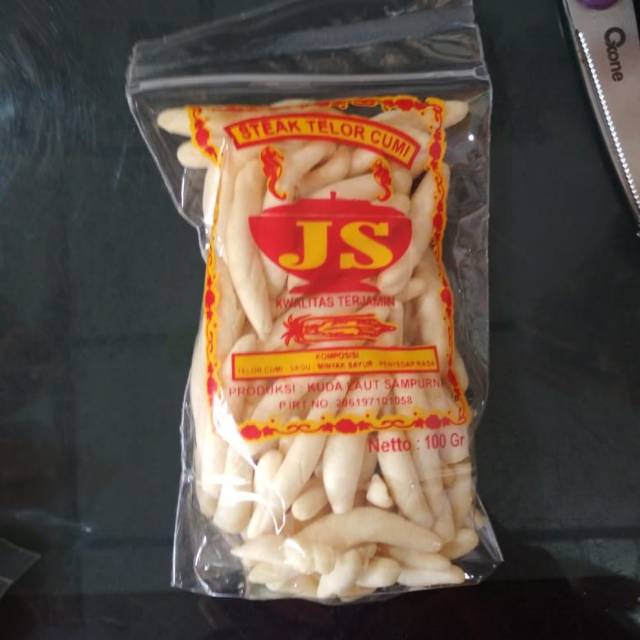 

STIK TELUR CUMI KRICU JS KHAS BANGKA 100GRAM OLEH OLEH MAKANAN SNACK CEMILAN KHAS BANGKA