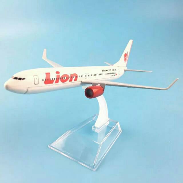 Replika Miniatur Pesawat Lion Air / Diecast Pajangan Pesawat