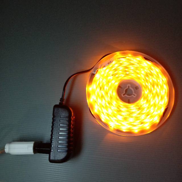 Led stripe 5m 12vdc ip65 waterproof.  Tersedia adaptor siap pakai.