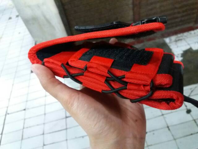 sarung/tempat hp dobel logo indonesia