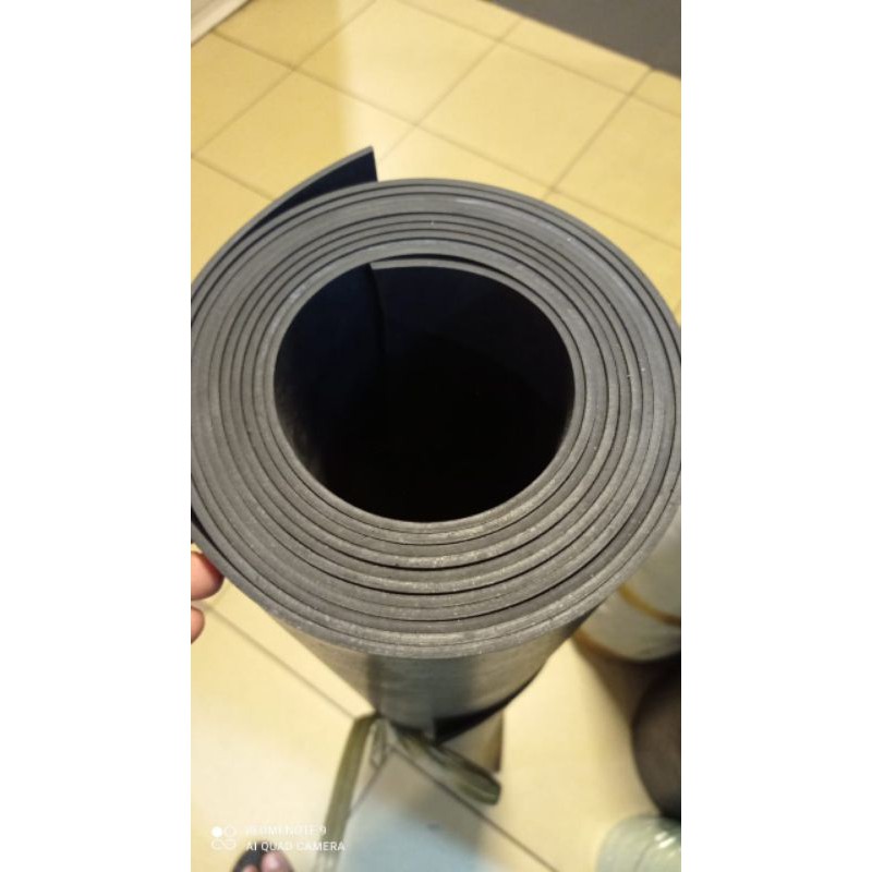 

Karet Hitam Lembaran Potongan Tebel 5mm x 50cm x 100cm