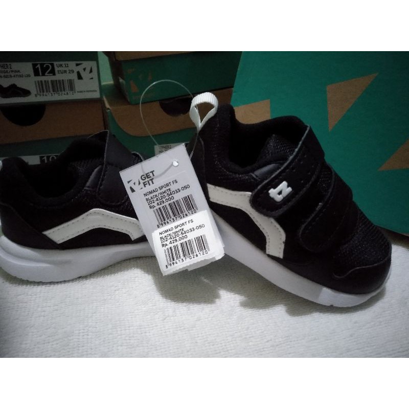 Sepatu Sneaker ToeZone OshKosh Nomad Sport Fs Hitam Black