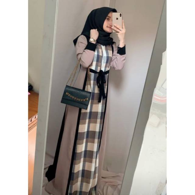 Zarina dress kaleela
