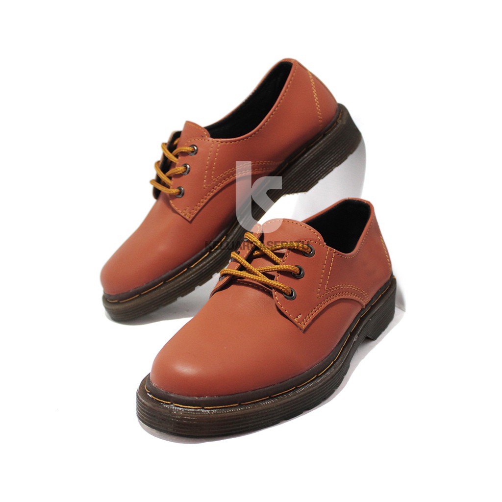 sepatu dokmart sepatu murah sepatu kerja warna coklat