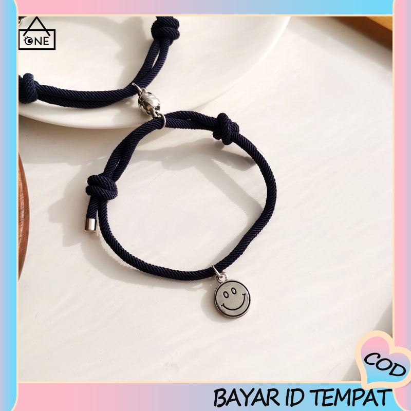 【A.one❤️COD】2 Pcs Gelang Magnet Couple Smiley Gelang Pasangan Tali Jalinan Persahabatan Cinta  Magnetik Sederhana Baru Uniseks