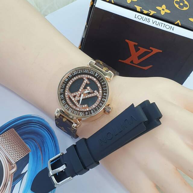 JAM TANGAN WANITA LV PUTAR SEMI SUPER FREE BOX & STRAP KARET CADANGAN