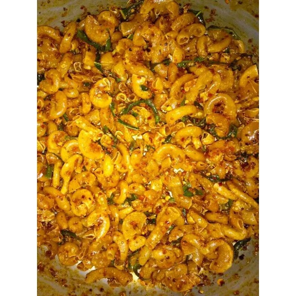 

makaroni cikruh pedas daun jeruk 250gr