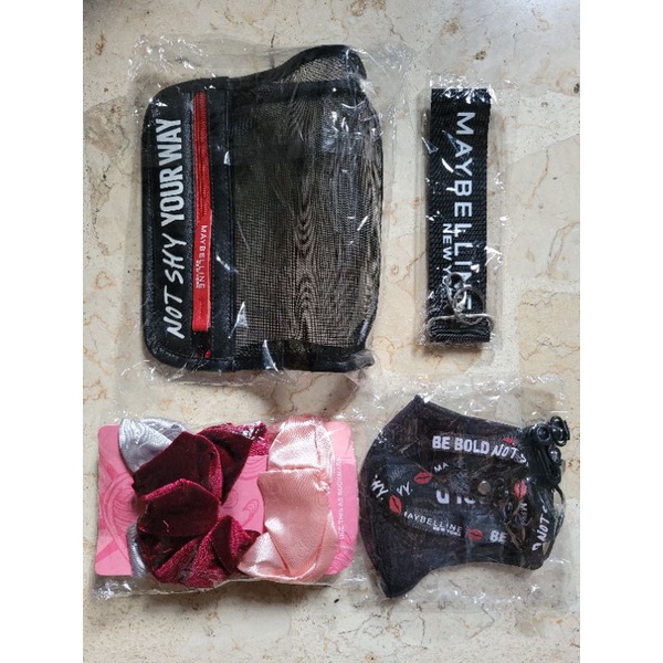 [Original] Maybelline x Itzy Pouch / Gantungan / Scrunchies / Masker