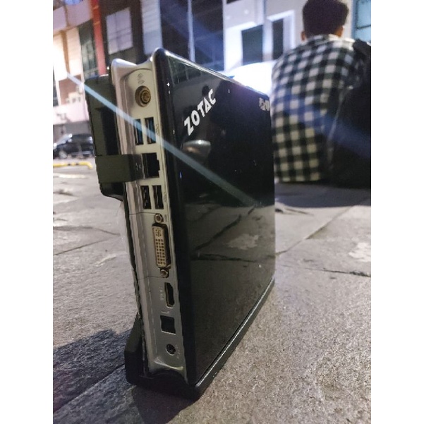Mini PC Zotac ZBOX-ID84 Intel Atom D2550 SSD 120GB Ram 4gb