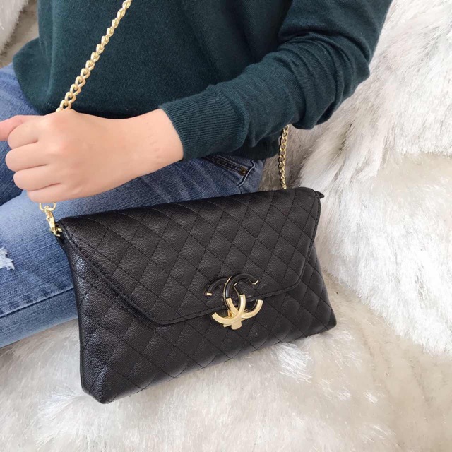 Chanel sling bag