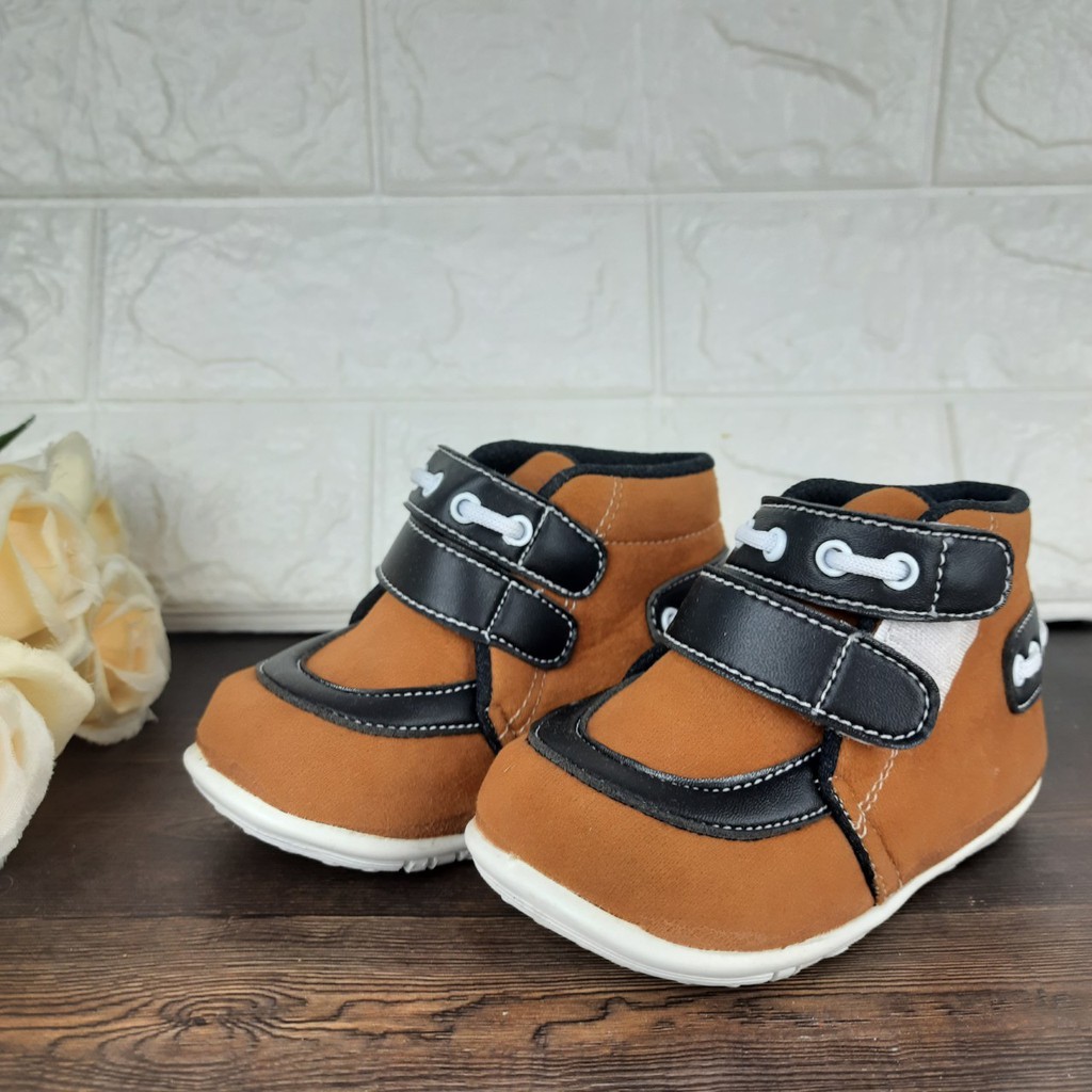 [TAMAN SEPATUKU] SEPATU TRENDY MURAH LAKI-LAKI BOOTS WARNA WARNI ANAK 1-3 TAHUN SOL BUNYI CIT CIT GAX04