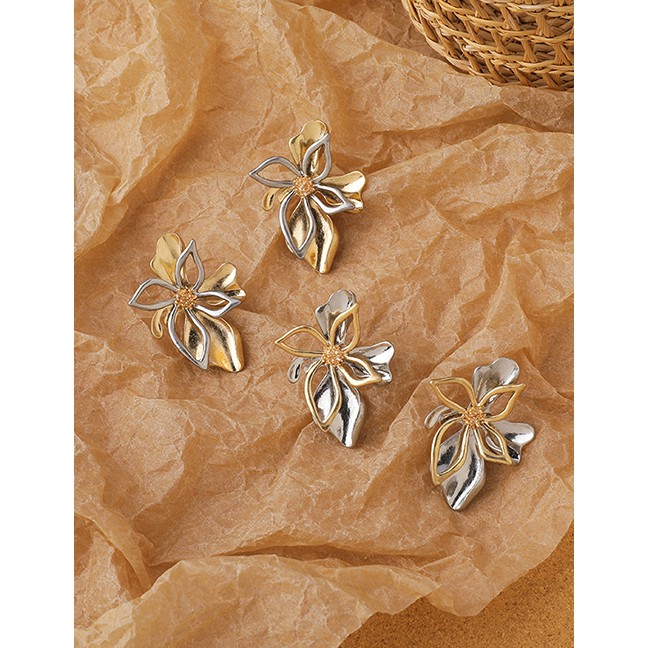 LRC Anting Tusuk Fashion Bottom Double Three-dimensional Flower Irregular Alloy Earrings P59507