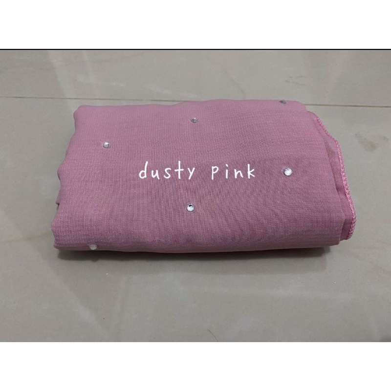 HIJAB SEGIEMPAT SWAROSKI 1KG MUAT 11 PCS-Dusty pink