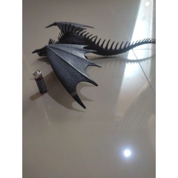 figure how to train your dragon skrill