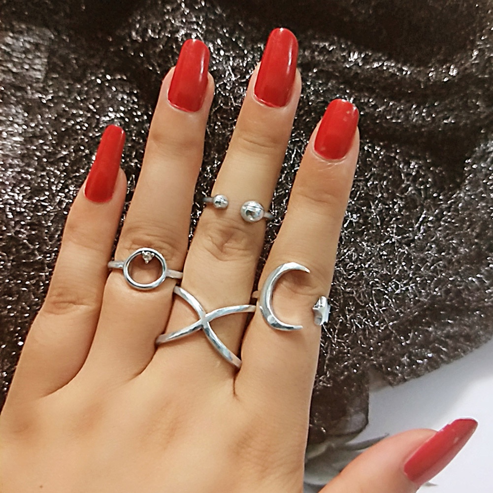 Hu Hu Hu Hu Hu Alat Bantu Pasang Kacamata♡ 4pcs / Set Cincin Buku Jari Aneka Bentuk Warna Silver Untuk Wanita