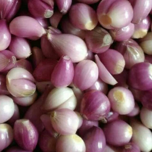 

Bawang merah Brebes kupas 1 kg
