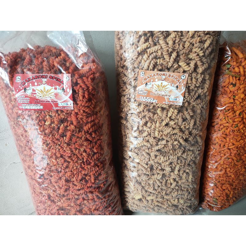 

Makaroni Spiral 250gram 3 varian rasa