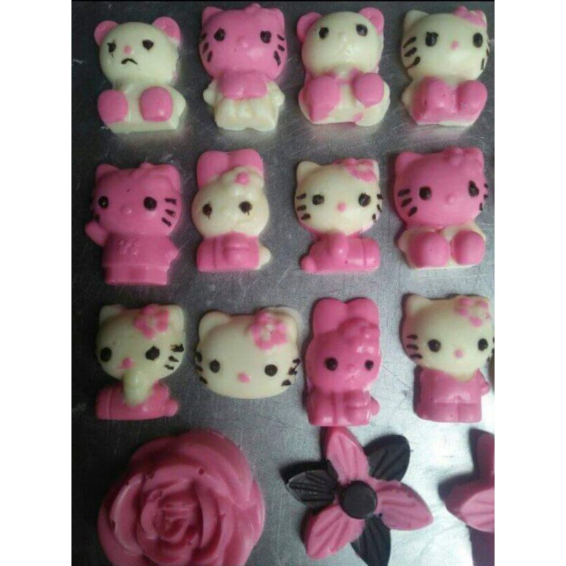 

coklat karakter hello Kitty 250g