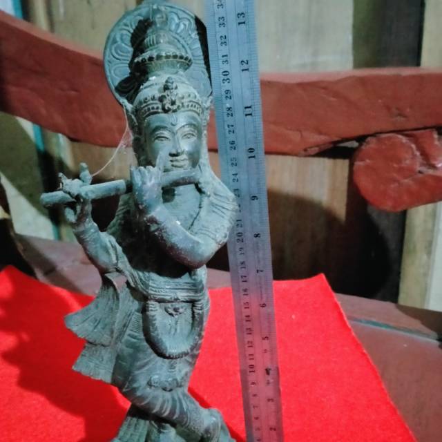 Patung dewa krisna
