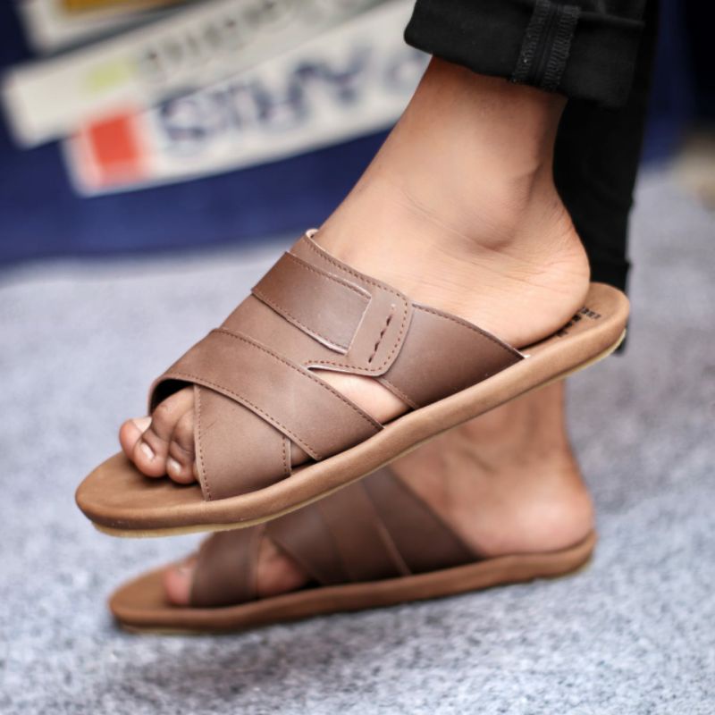 EXO Sandal Slide Pria Kulit Asli Anti Slip Sendal Slip On Casual Slop Main Santai Kerja Trendi Nyaman Keren