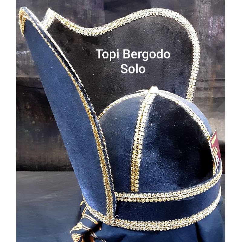 Topi Prajurit Bergodo