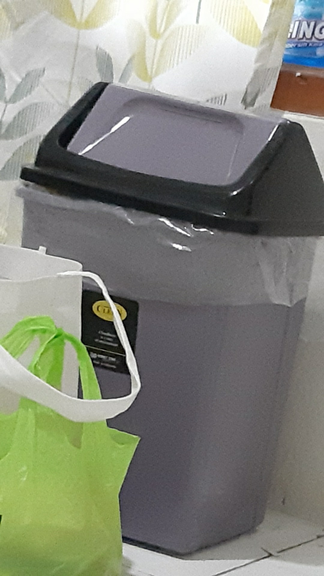 Tempat Sampah 15 Liter Komet Star