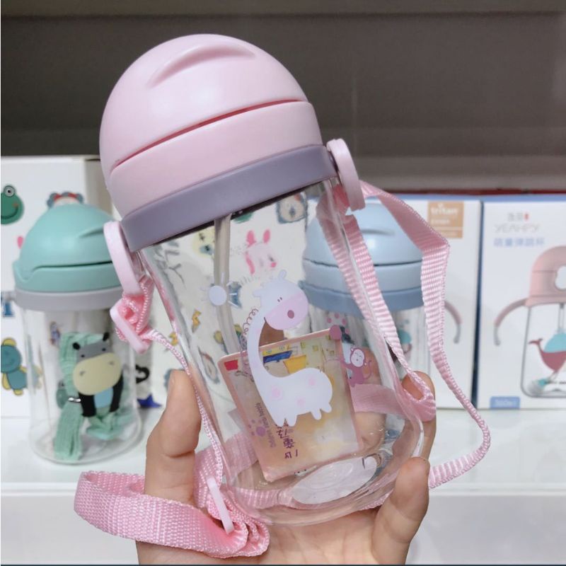 BOTOL MINUM ANAK MODEL SEDOTAN TALI DENGAN AUTO ROLLER STRAW