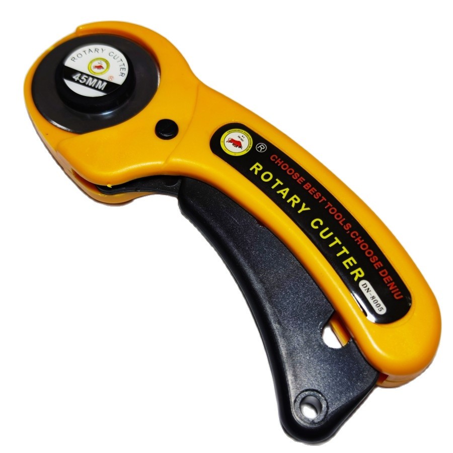 

Rotary Cutter / Alat Potong Bahan Kain dan Kertas 45MM / DN-8005