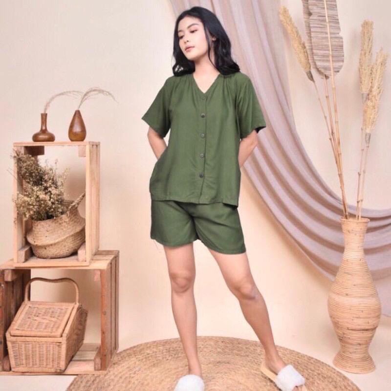 BAJU TIDUR WANITA SETELAN KANCING CELANA PENDEK RAYON GRADE A WARNA POLOS