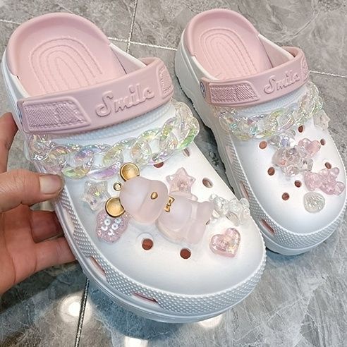 [Tanpa sepatu] Aksesoris sepatu Crocs Jibitz Woman New Pink Cute Charm DIY Button [tidak termasuk sepatu]