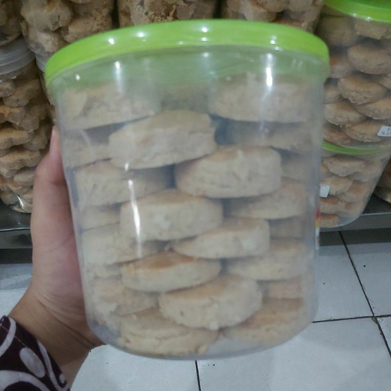 

kue kacang toples bulat