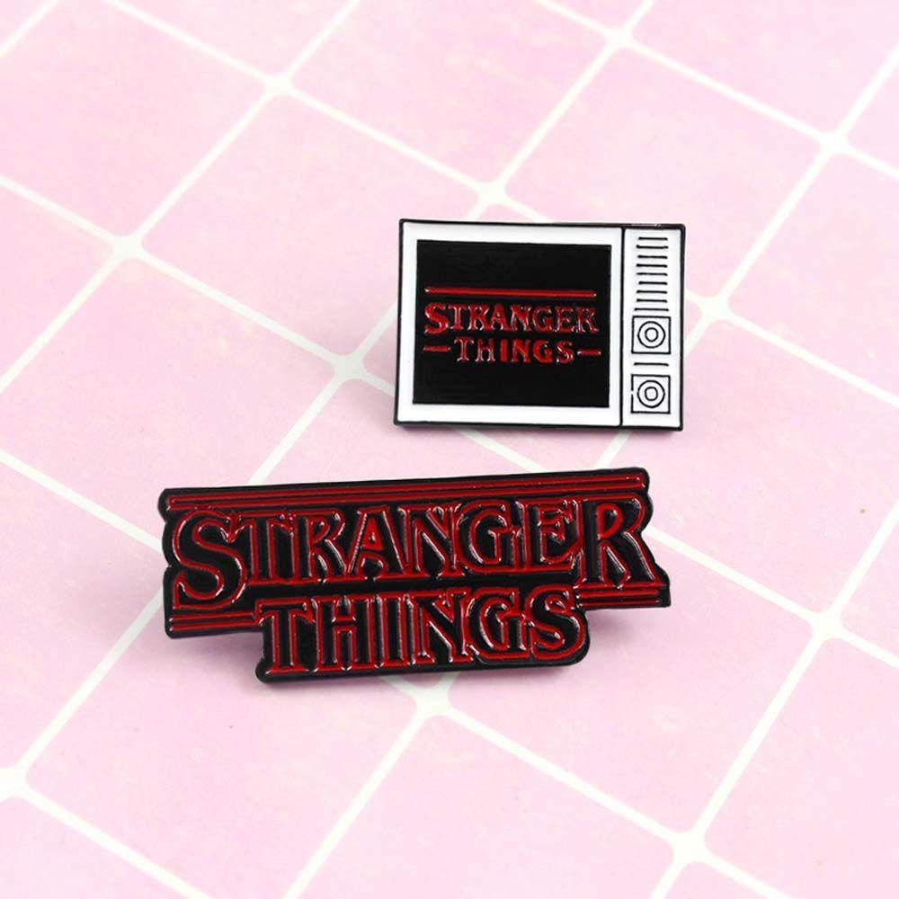 Bros Pin Enamel Desain Karakter Kartun TV Anime Stranger Things Gaya Klasik