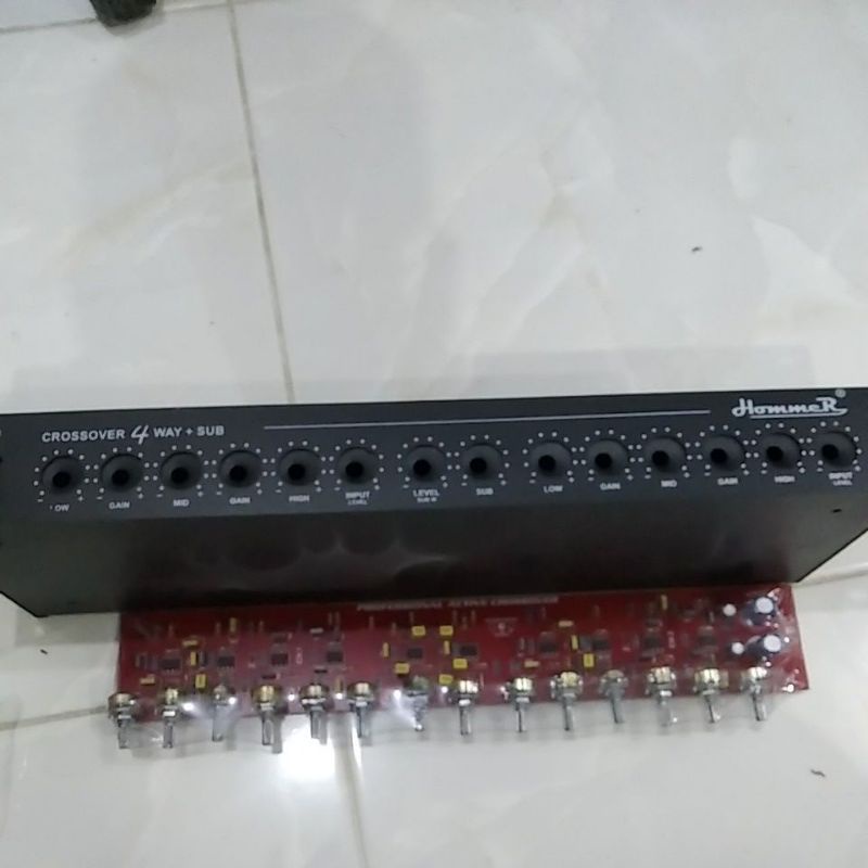 crossover  aktif 4way merk HRS + sub + BOX