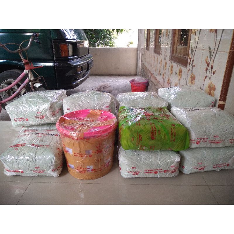 

telur jangkrik madu