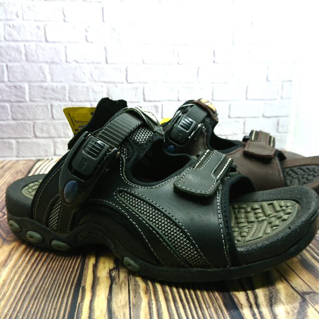 HOMYPED ~ SANDAL COWOK (MA 2032)