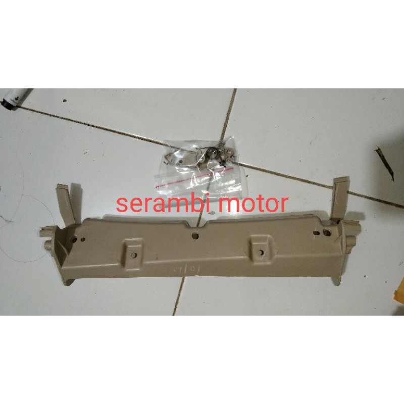 brecket laci Innova lama 2005-2010-2015 original