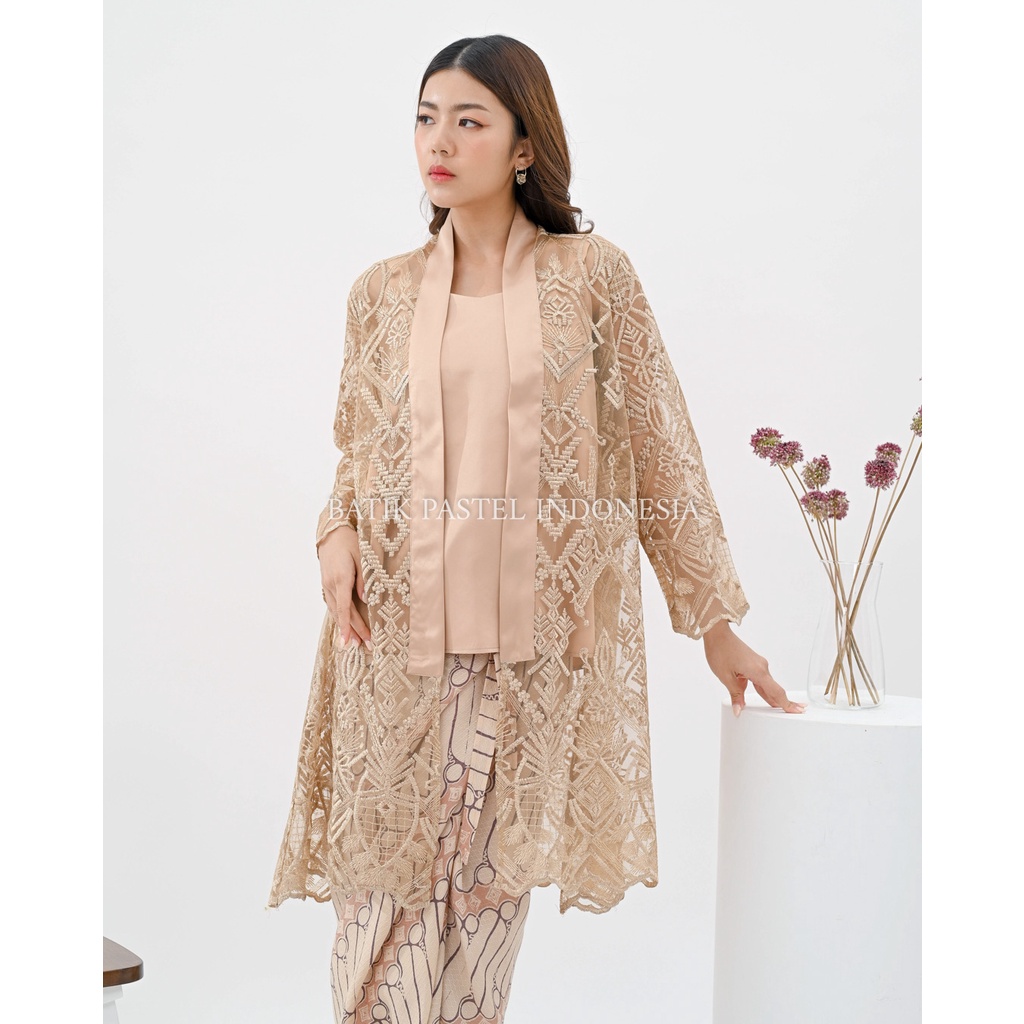 Ayana Set Inner Outer Brokat dan Rok Batik Viscose Cap Tradisional