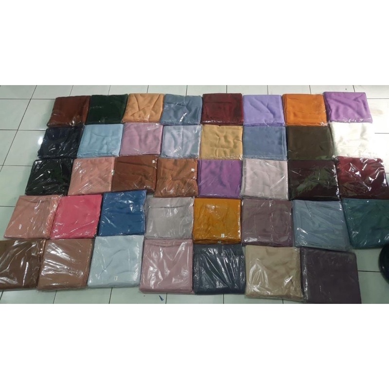 PARIS PREMIUM/SEGI EMPAT PREMIUM JAIT TEPI/HIJAB SEGI EMPAT VOAL/PARIS PREMIUM ON LABEL