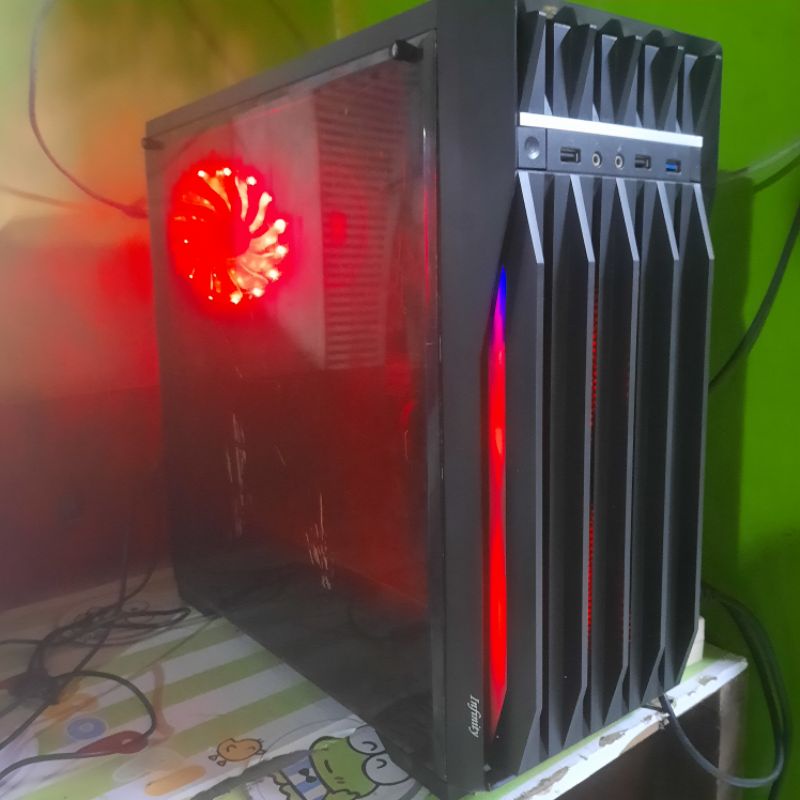 PC GAMING EDITING AMD RYZEN 5 2400G|RAM 16GB|HDD 1TB|SSD 128GB|VGA RX Vega 11 Graphic