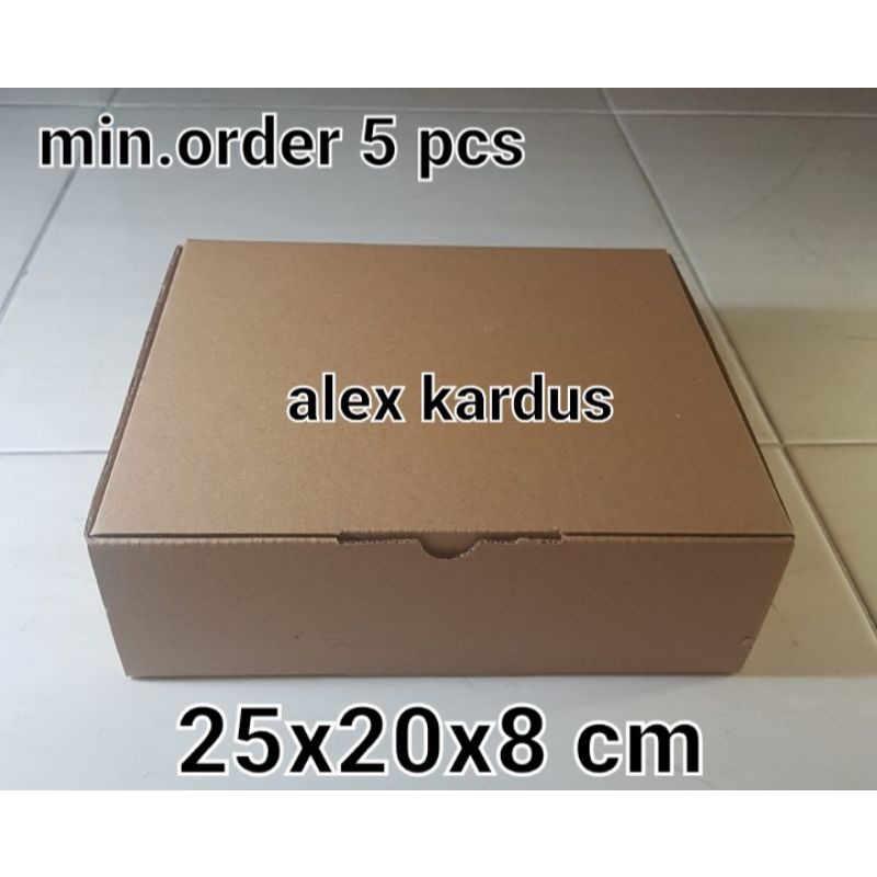 

Kardus box 25x20x8 cm Karton kotak Diecut