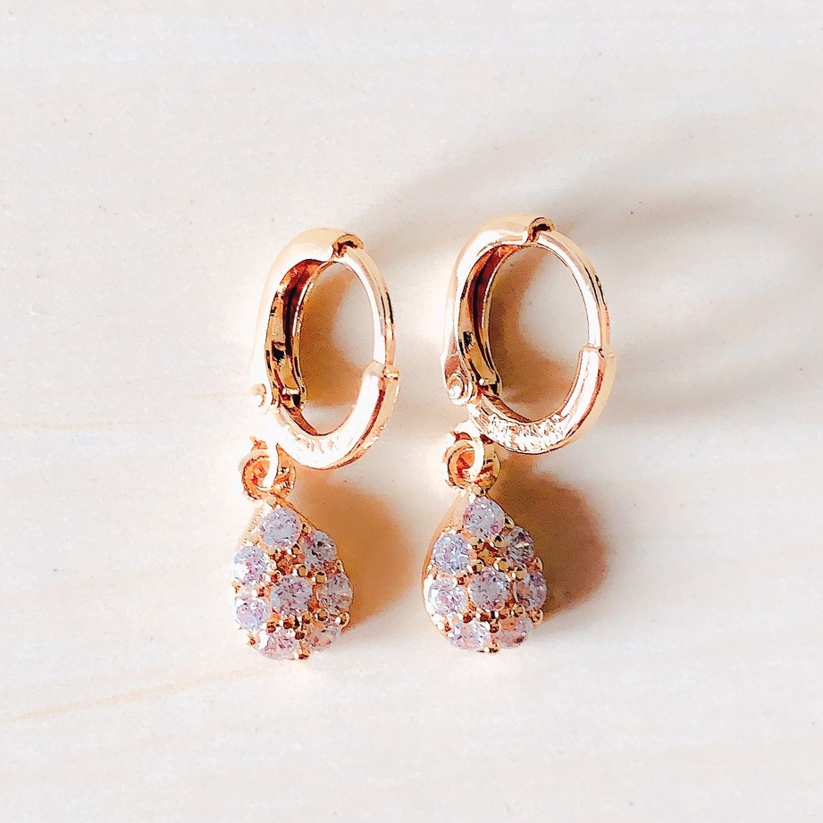 Anting Wanita Model Oval Zirconia Gold Xuping