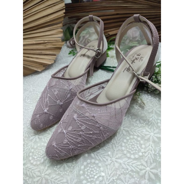 rafaizoutfit sepatu wanita warna Mauve tali tinggi 3cm tahu