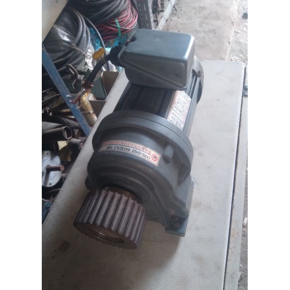 Wansin Gear Reducer Type GH28 Motor 3Phase Santai Denki 1.4HP 200W