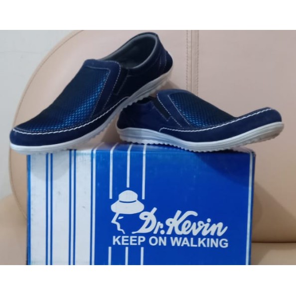 Sepatu Dr Kevin 1323942 Biru
