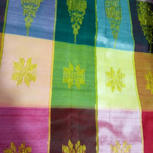 Sarung sutera sengkang