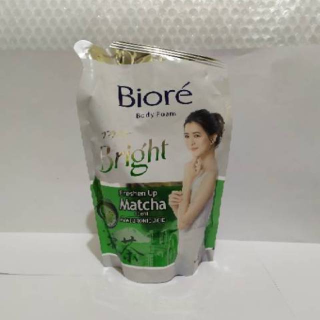 BIORE Body Foam Sabun Mandi Cair 400ml