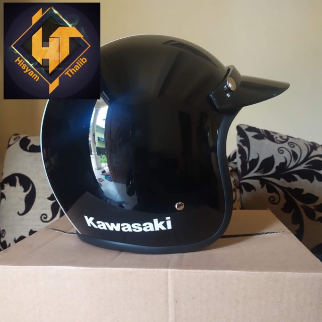Helm W175 Kawasaki Retro