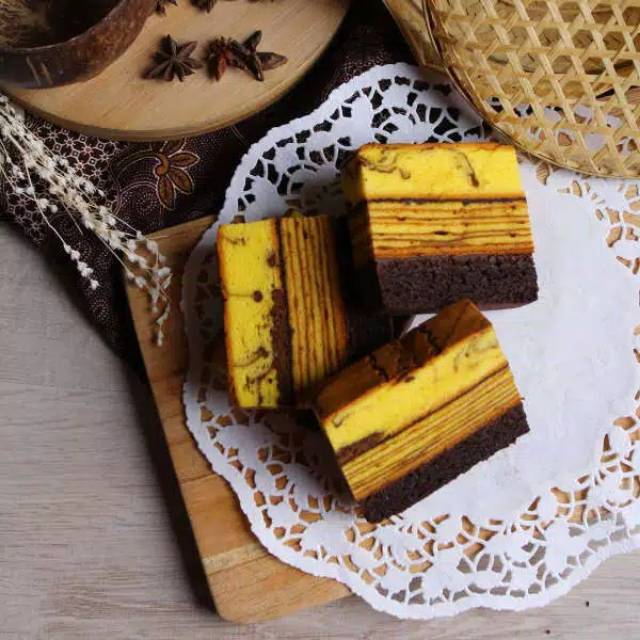 

Spikoe spiku cake seribu lapis livana / kue lapis surabaya free pavking dos