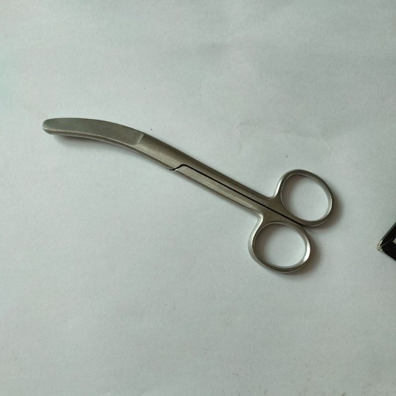

gunting umbilical